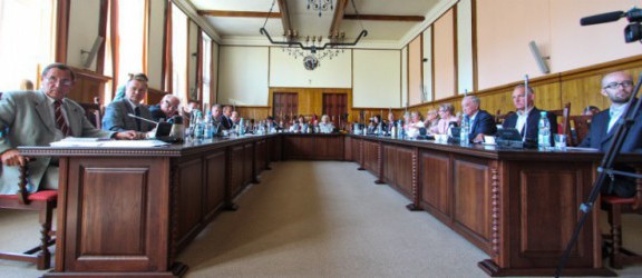 Pracowita sesja Rady Miasta Elbląga. Radni podejmą 53 uchwały