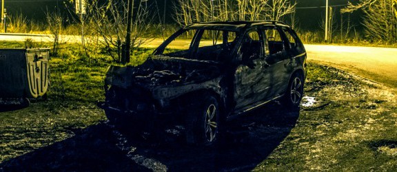 Tajemnicze spalenie samochodu BMW. Przyczyny nie są znane. Zobacz zdjęcia