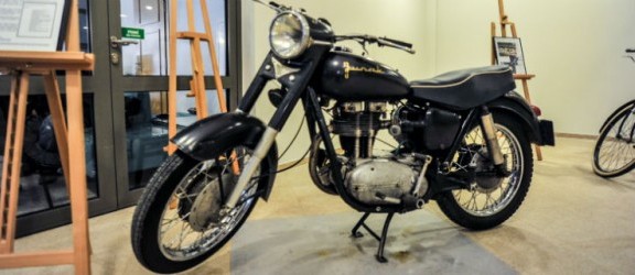 Stare motocykle w nowej odsłonie. Wystawa w Ratuszu Staromiejskim